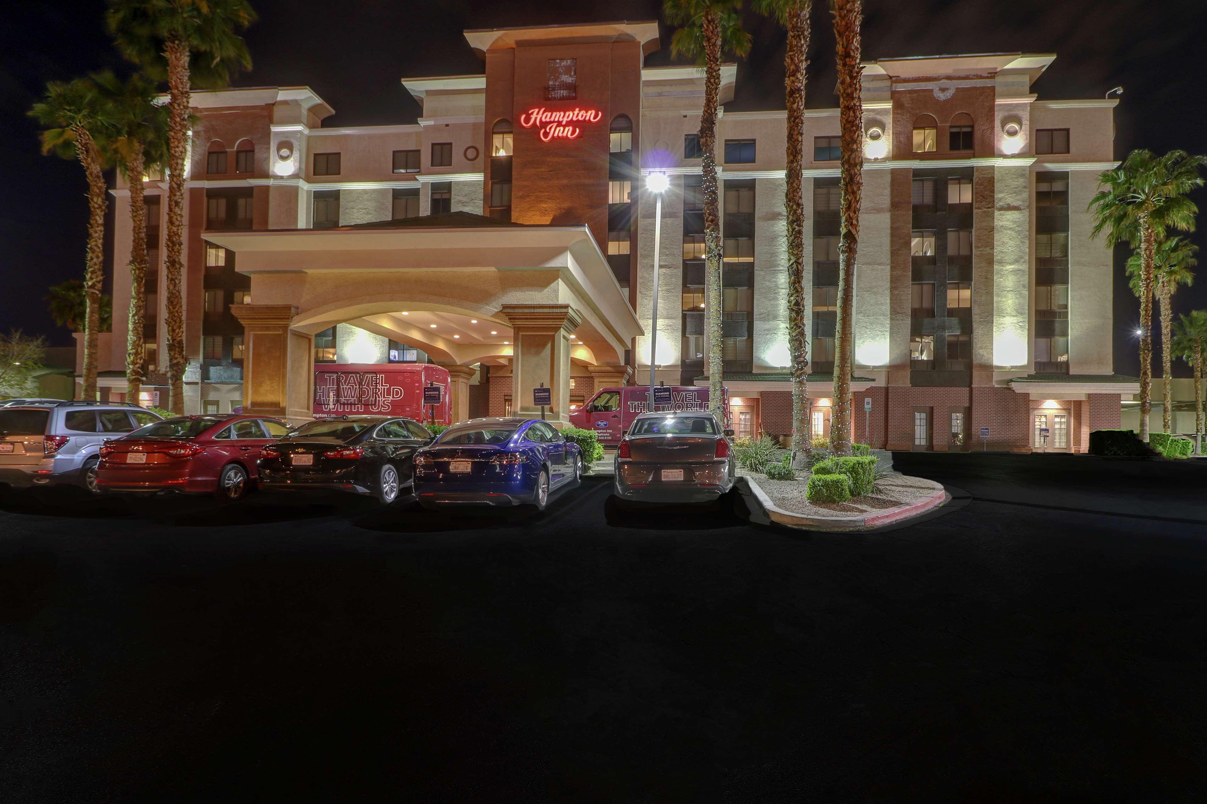 Hampton Inn Tropicana Las Vegas Ngoại thất bức ảnh